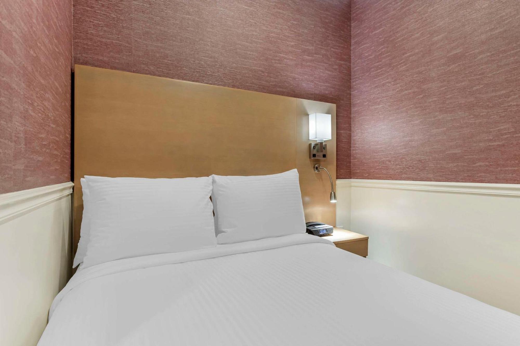 The Mayfair Hotel Times Square, Ascend Hotel Collection New York Exterior photo